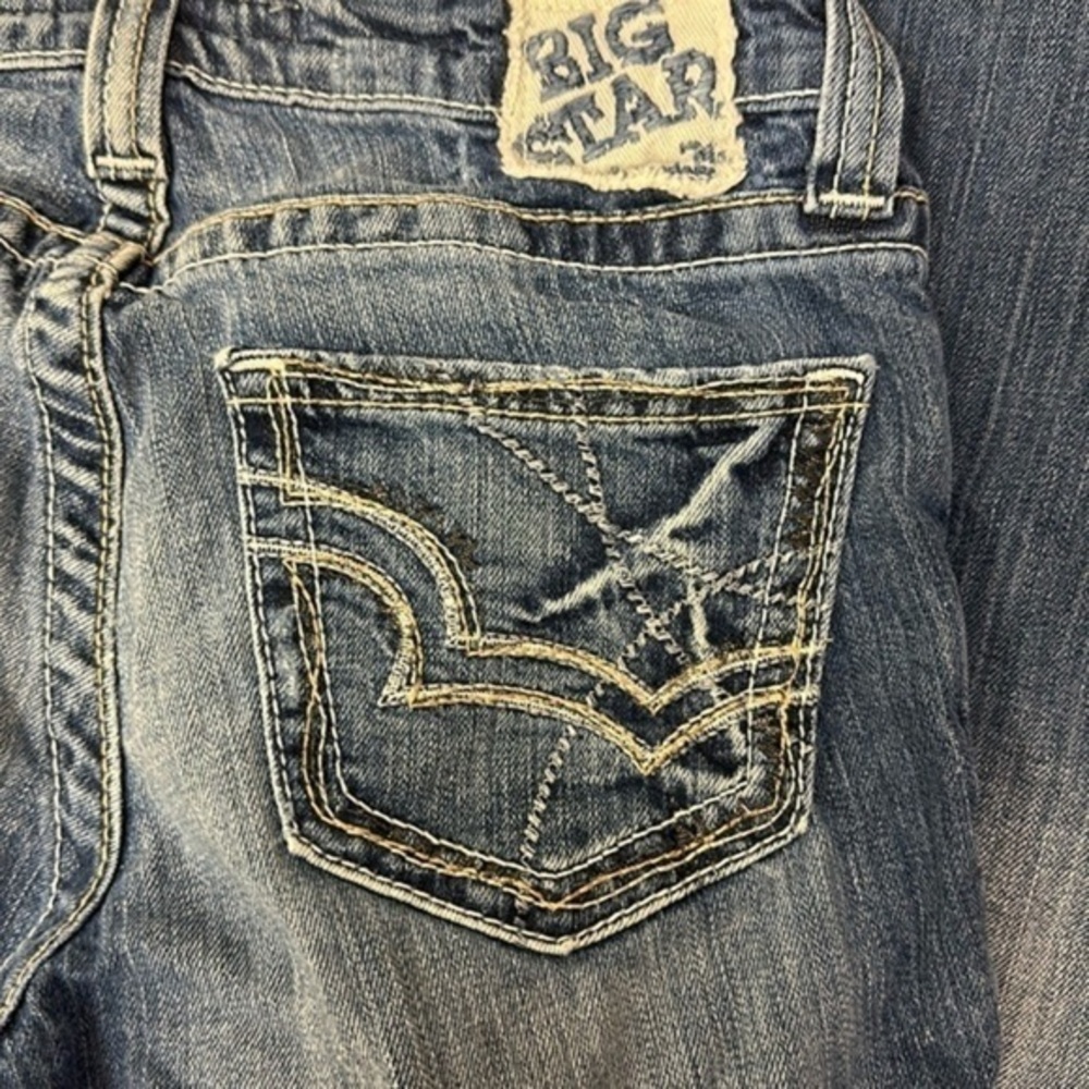 23. Big star Maddie Mid rise with embroidered pockets size 26 R